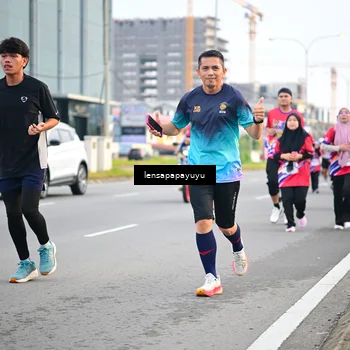 Runner Photo 6007750