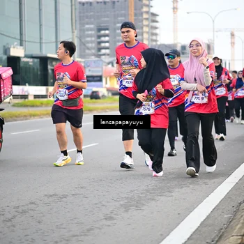 Runner Photo 6007761