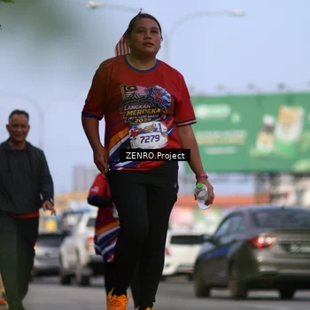 Runner Photo 6007765