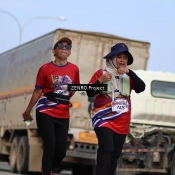 Runner Photo 6007769