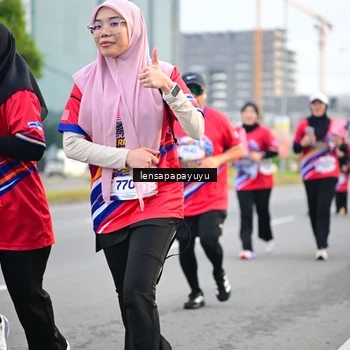 Runner Photo 6007773