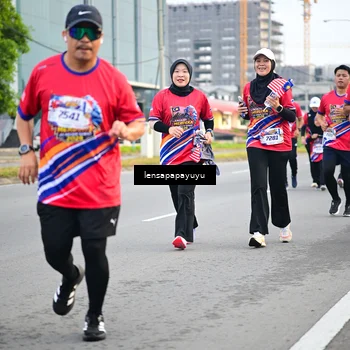 Runner Photo 6007779