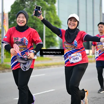 Runner Photo 6007797