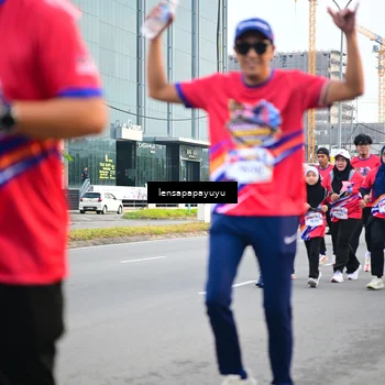 Runner Photo 6007801