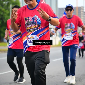 Runner Photo 6007802