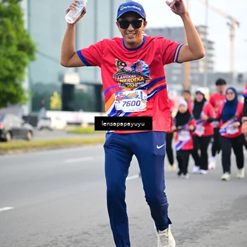 Runner Photo 6007803