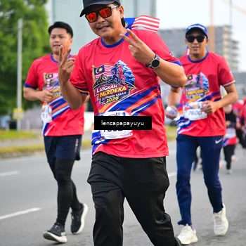 Runner Photo 6007813
