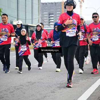 Runner Photo 6007814