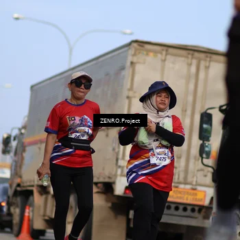 Runner Photo 6007815