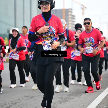 Runner Photo 6007821