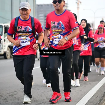 Runner Photo 6007828