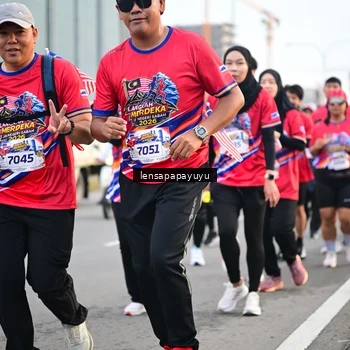 Runner Photo 6007833