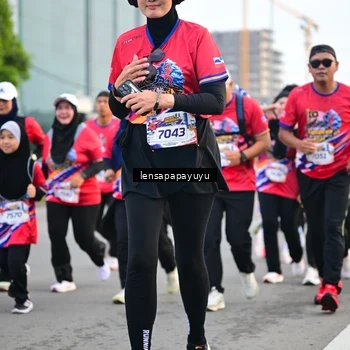 Runner Photo 6007834