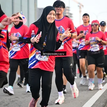 Runner Photo 6007840
