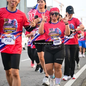 Runner Photo 6007858