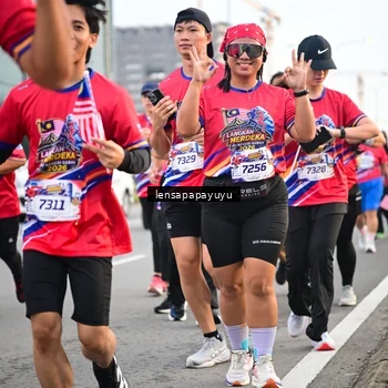 Runner Photo 6007859