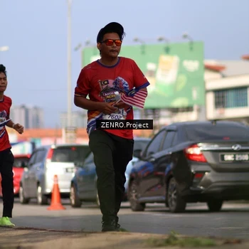 Runner Photo 6007861