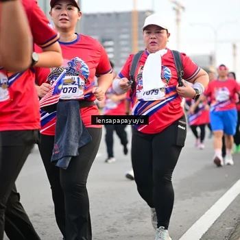Runner Photo 6007874