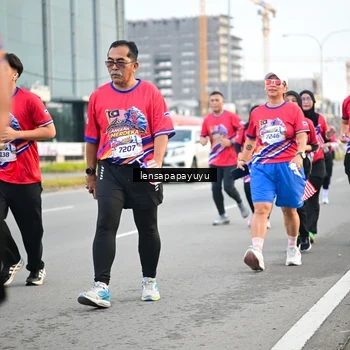Runner Photo 6007884