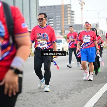 Runner Photo 6007888