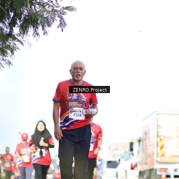 Runner Photo 6007889