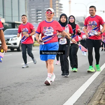 Runner Photo 6007895