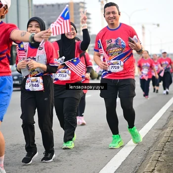 Runner Photo 6007900