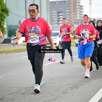 Runner Photo 6007901