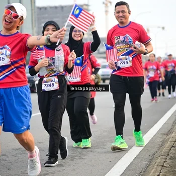 Runner Photo 6007915