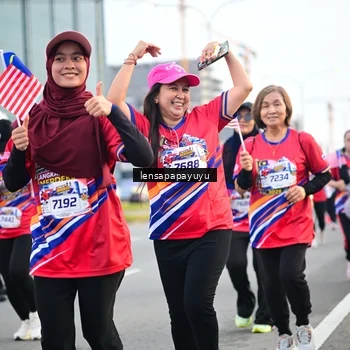 Runner Photo 6007956