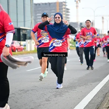Runner Photo 6007973