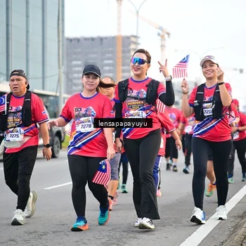 Runner Photo 6007997