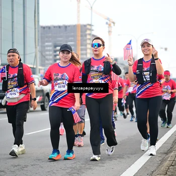 Runner Photo 6008006