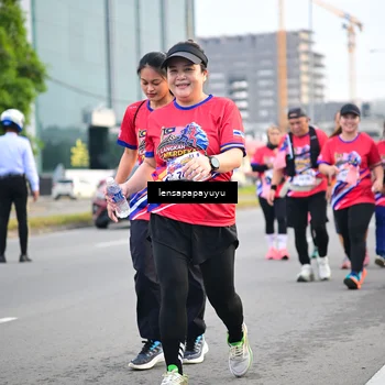 Runner Photo 6008010
