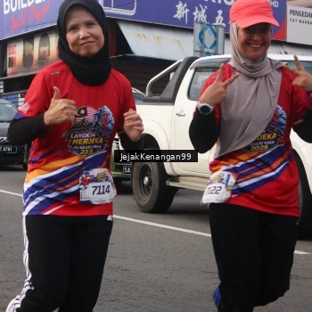Runner Photo 6008033