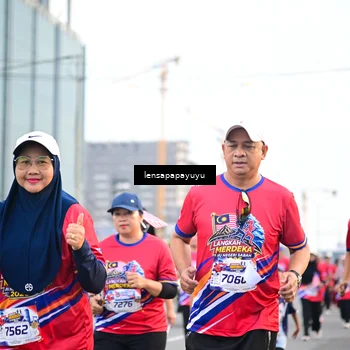 Runner Photo 6008050