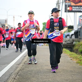 Runner Photo 6008052