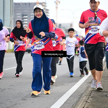 Runner Photo 6008058