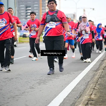 Runner Photo 6008073