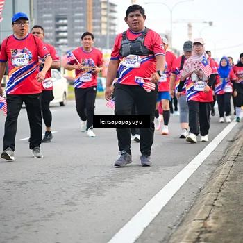 Runner Photo 6008077