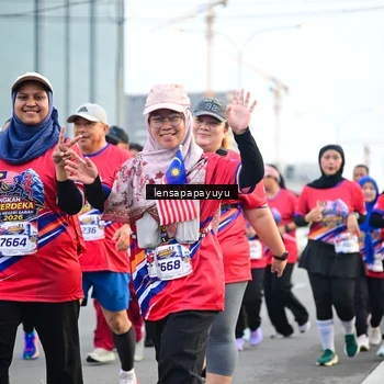 Runner Photo 6008084