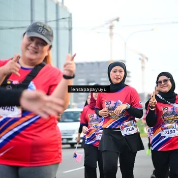 Runner Photo 6008090