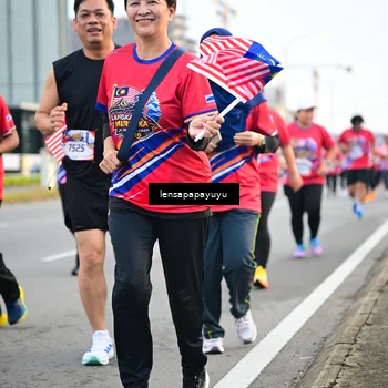 Runner Photo 6008117