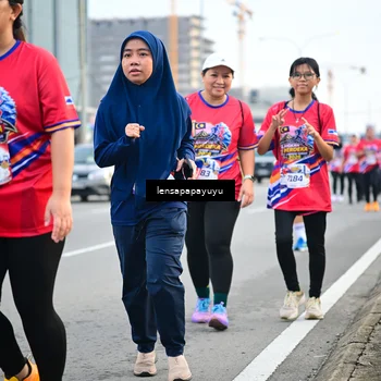 Runner Photo 6008123
