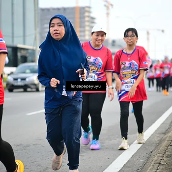 Runner Photo 6008128