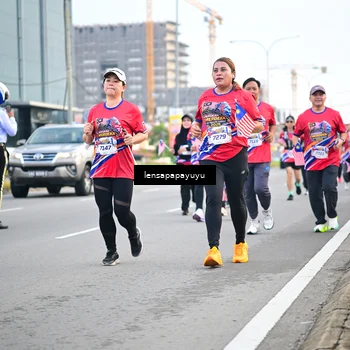 Runner Photo 6008152
