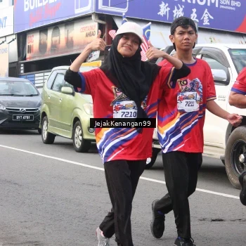 Runner Photo 6008156