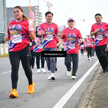 Runner Photo 6008158