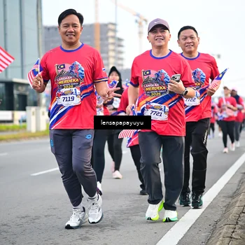 Runner Photo 6008160