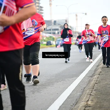 Runner Photo 6008173